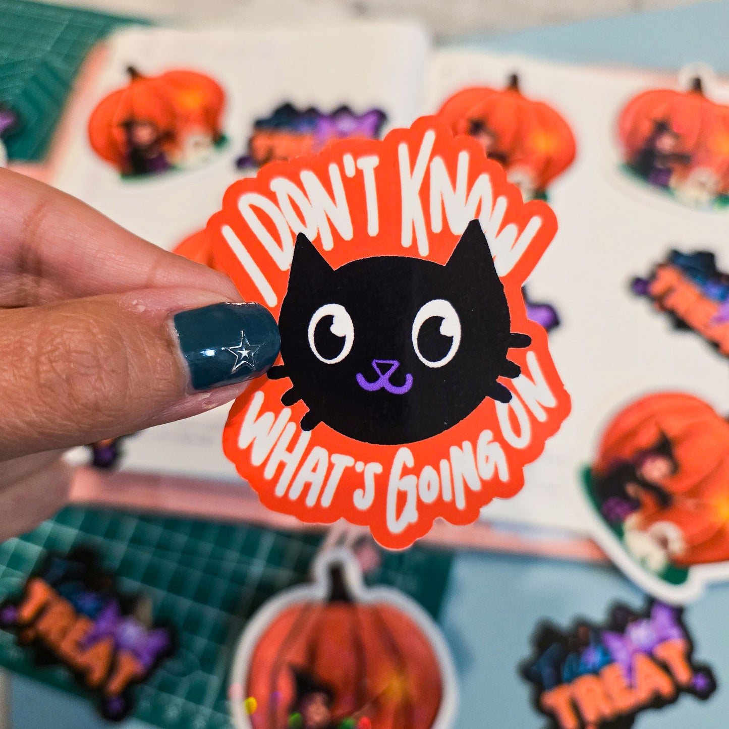 I Don't Know Kitty - Sticker
